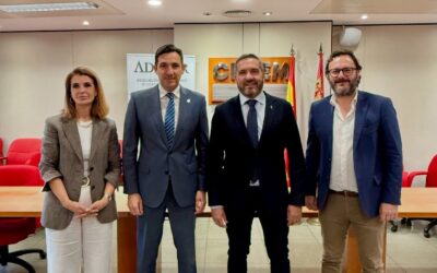 La Asociación de Directivos de la Región de Murcia (ADIMUR) y la Confederación Regional de Organizaciones Empresariales de Murcia (CROEM) han firmado un acuerdo de colaboración con el objetivo de fomentar sinergias entre ambas entidades y reforzar el papel del liderazgo directivo como motor del desarrollo económico y social de la Región.